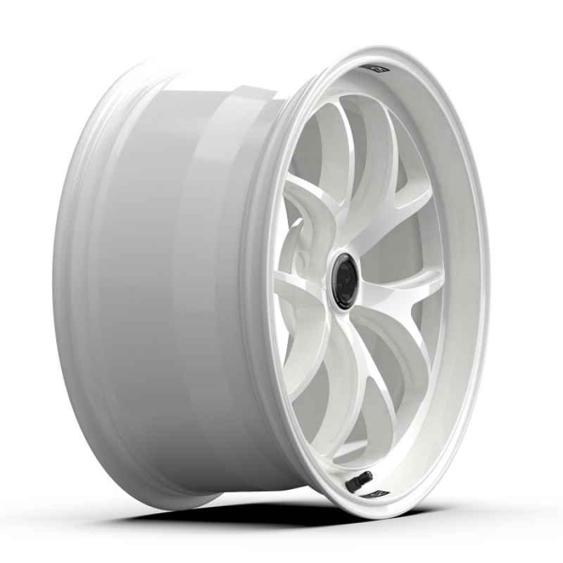 fifteen52 Sector RSR 19x9.5 5x114.3 38mm ET 73.1mm Center Bore Rally White